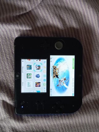 2DS con muchos juegos instalados.