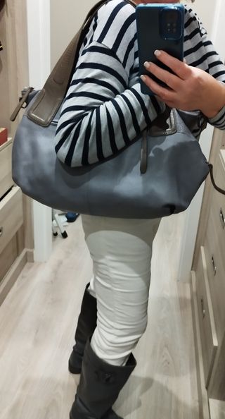 Bolso en piel, gris y topo 