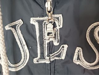 Chaqueta GUESS