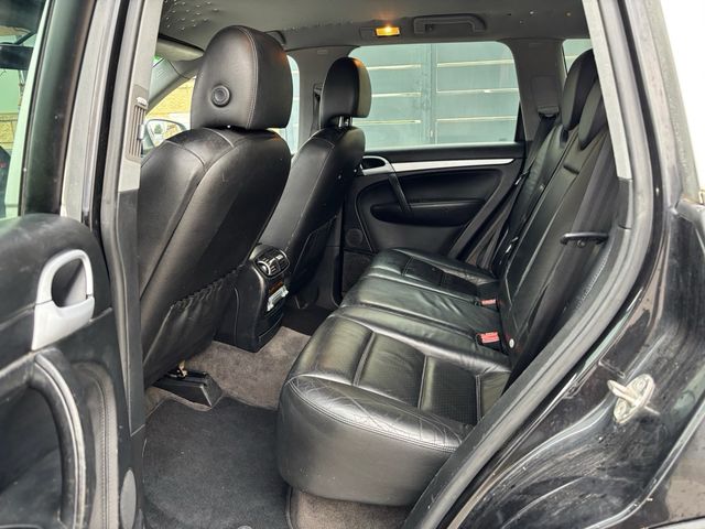 Porsche Cayenne 2004