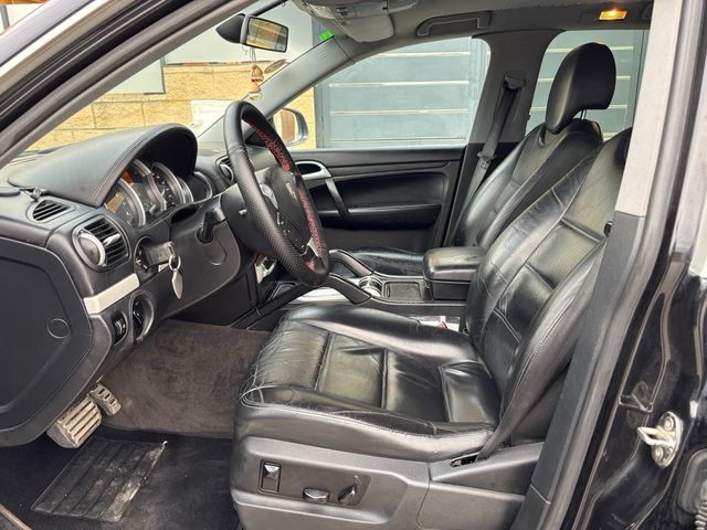 Porsche Cayenne 2004