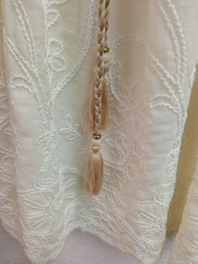 Blusa combinada bordada