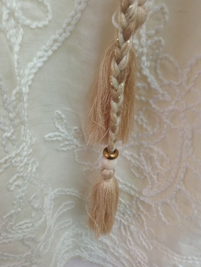 Blusa combinada bordada