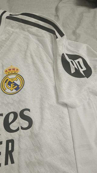 Endrick 16 Talla L Camiseta Real Madrid 
