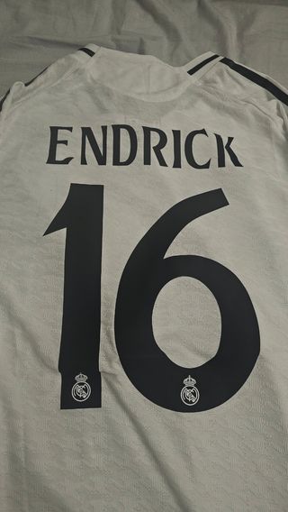 Endrick 16 Talla L Camiseta Real Madrid 