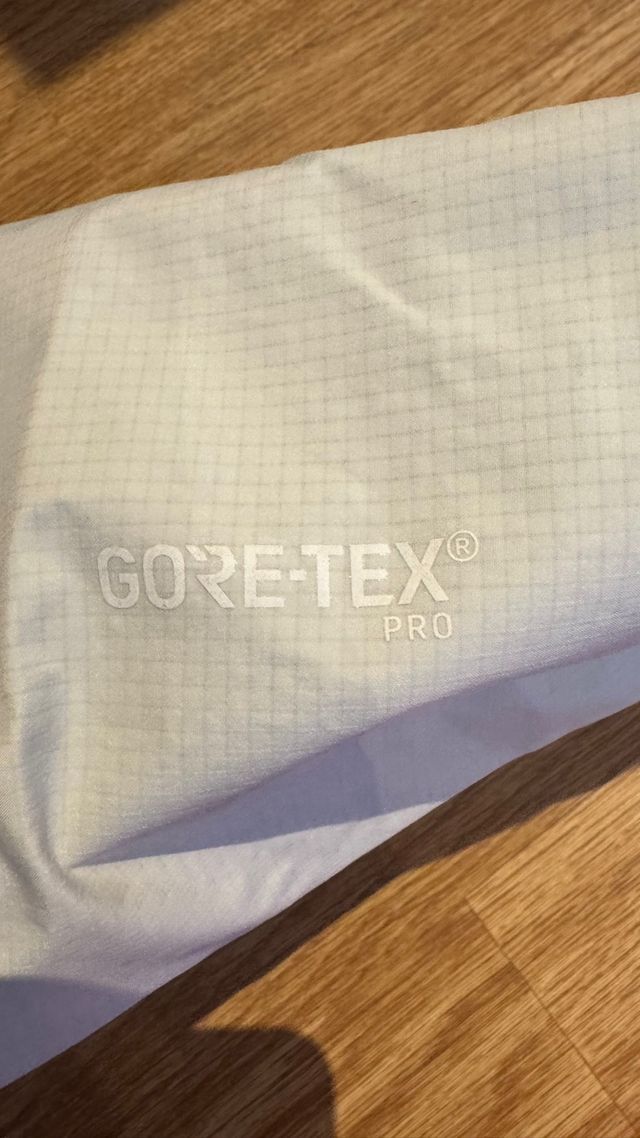 Chaqueta Goretex Pro L