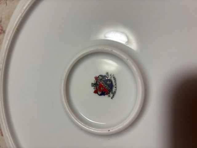 Zuppiera con piatto in porcellana