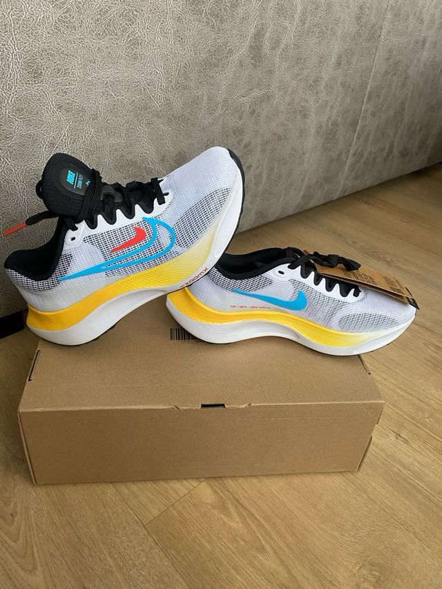Nike zoom Fly 5,talla 36.5 nuevas