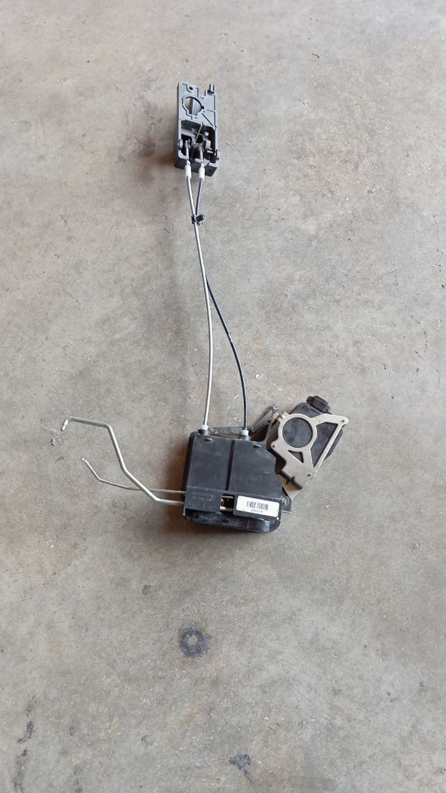 25XIFR CERRADURA CIERRE KIA RIO AÑO 2007 LADO