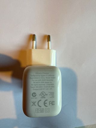 Apple Battery Charger