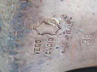 Scarpe vintage in pelle marrone. 38