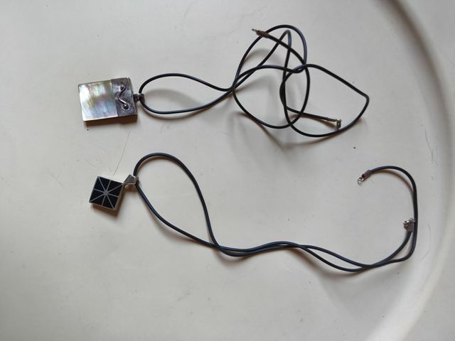 2 collane con ciondoli pietra e argento