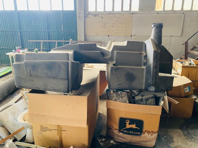 Deposito combustible John Deere R161466