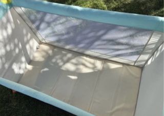 Cuna de viaje o parque de juego