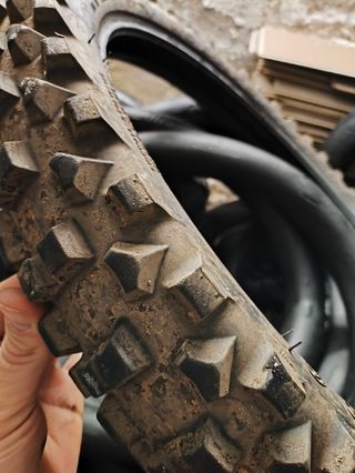 Neumáticos delanteros enduro mx