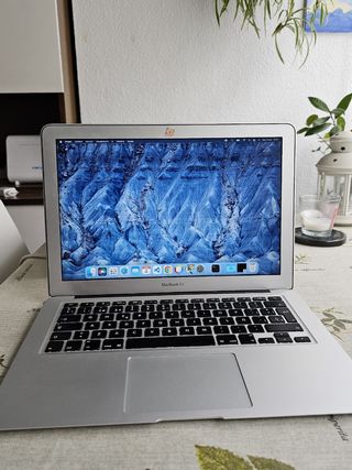 MacBook Air 2017 ,i5