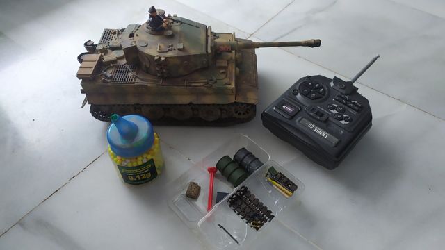 Tanque radio control
