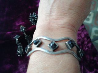 Pulsera, pendientes, anillo