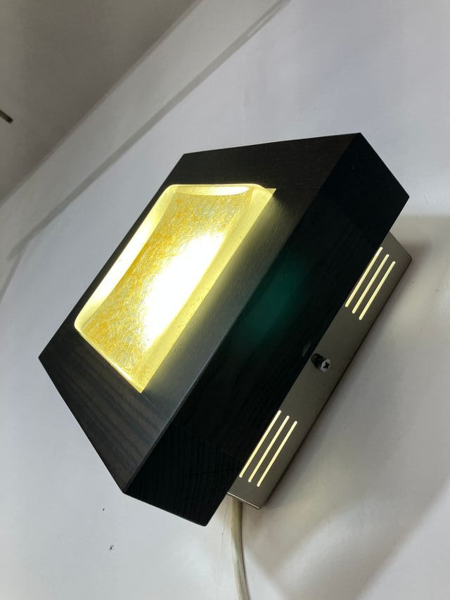 Lampada parete quadrata legno wenge' e vetro