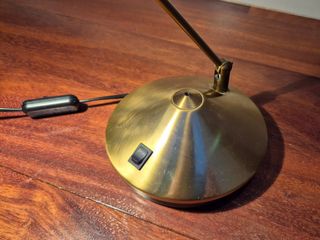 LÁMPARA SOBREMESA FLEXO METAL DORADO