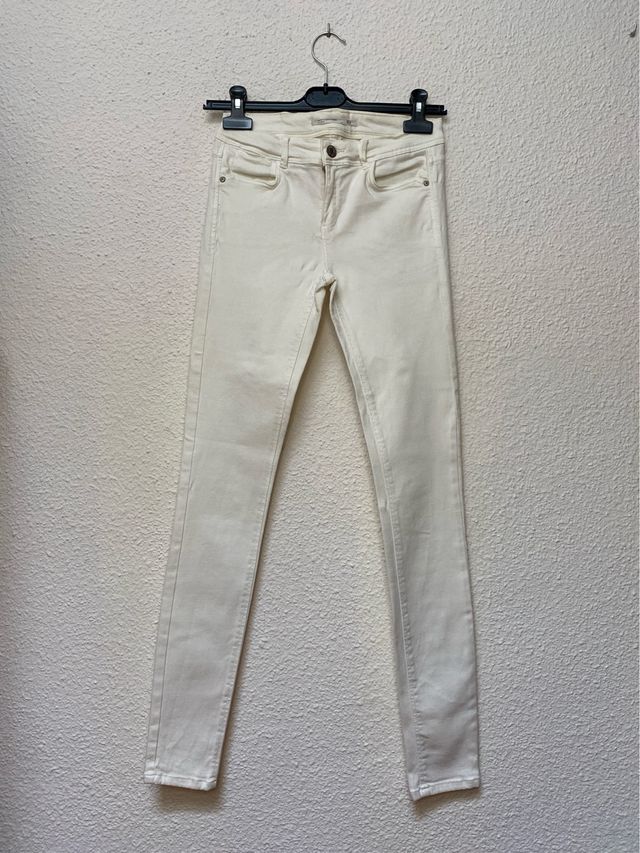 Pantalón Vaquero Pitillo de Zara
