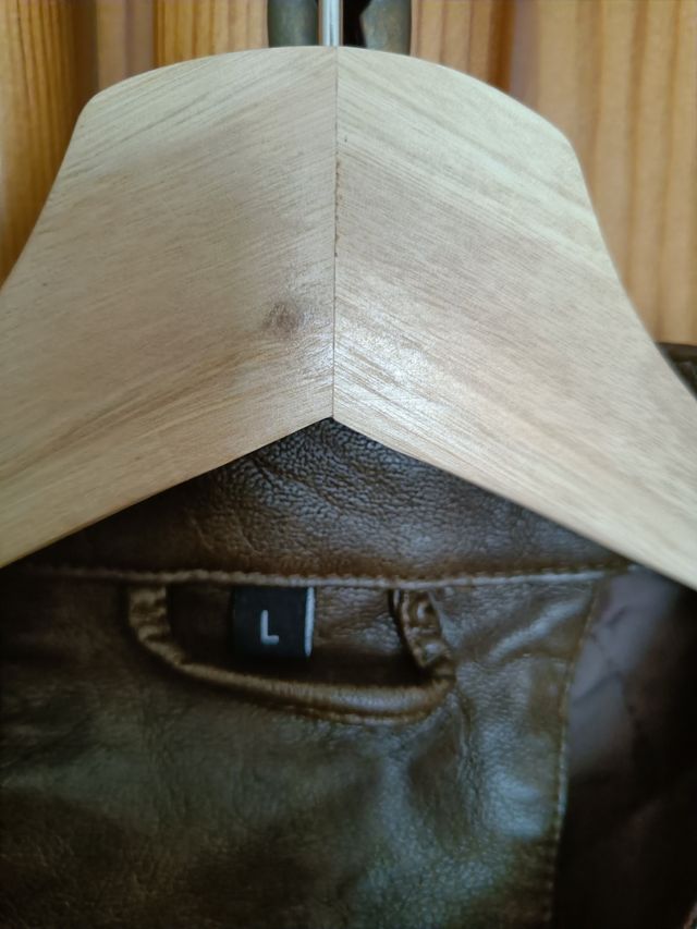 Cazadora símil piel