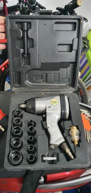 Pistola neumática de impacto