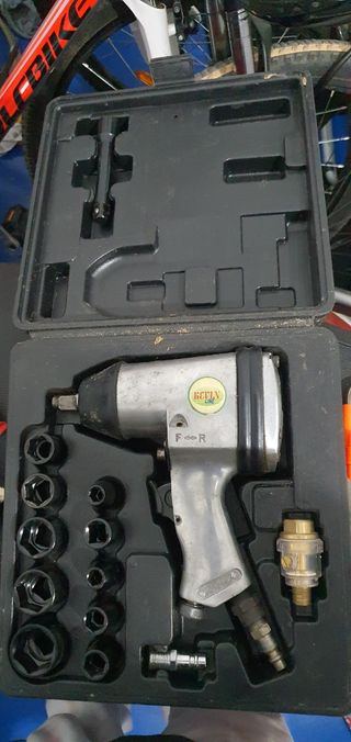 Pistola neumática de impacto