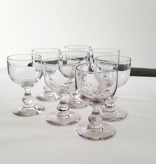 Bicchieri calice in vetro soffiato grigio vintage