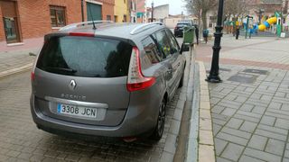 Renault Grand Scenic 2015
