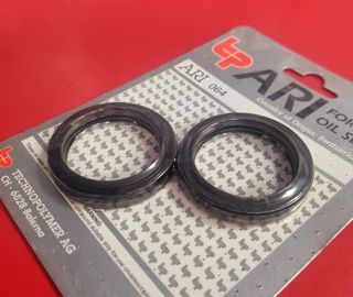 Retenes Horquilla ARI064