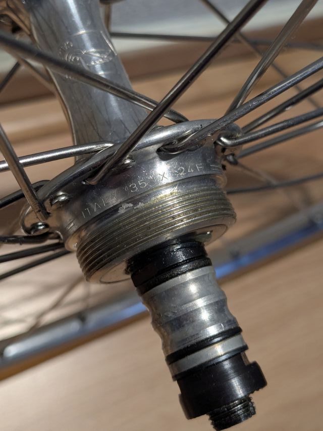 Ruedas carretera 700-28" Mavic-Athena