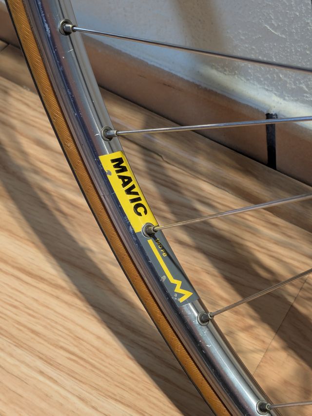 Ruedas carretera 700-28" Mavic-Athena