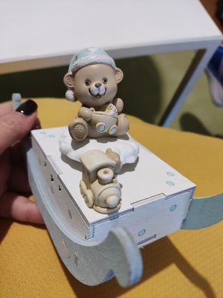 Carillon vintage in legno colorato