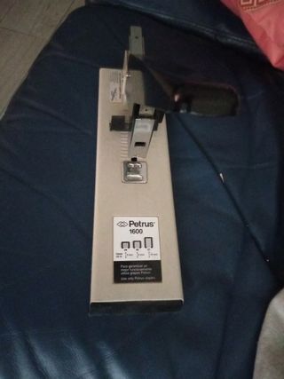 Grapadora de Grueso Pertrus modelo 1600