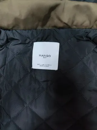 Anorak mujer. Talla L. Mango.