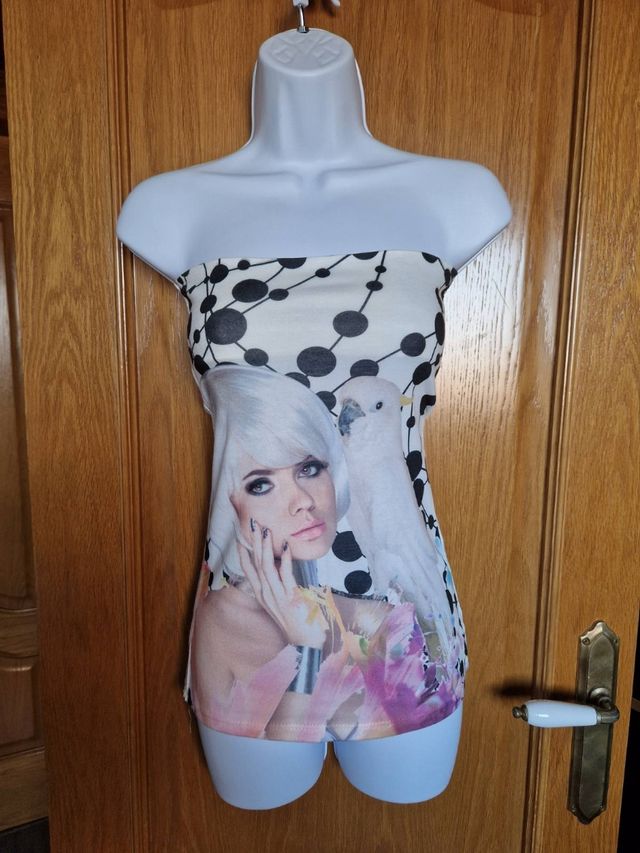 Blusa-top. Talla S. Nueva. 