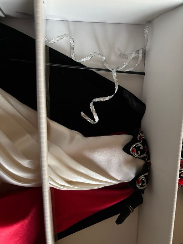 Barbie Masquerade Gran Galà Collection “Illusion”