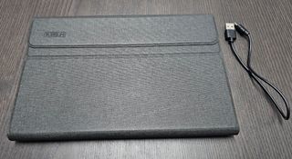 Funda con teclado 