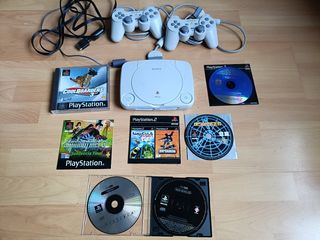 CONSOLA PLAYSTATION SLIM+CABLES,2 MANDOS+JUEGOS