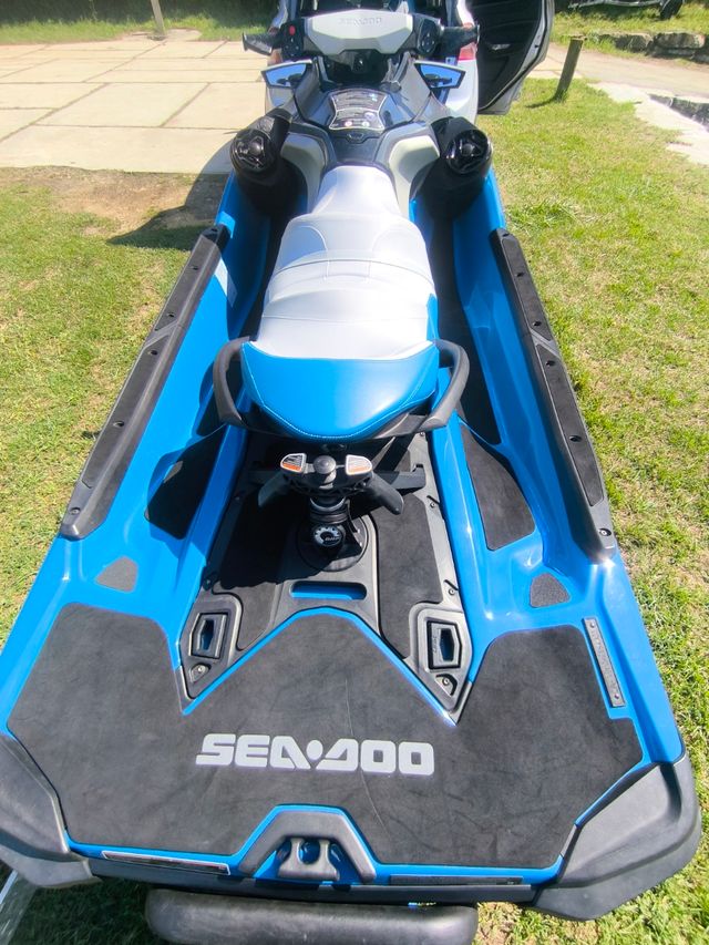 Moto de agua Seadoo GTX 170