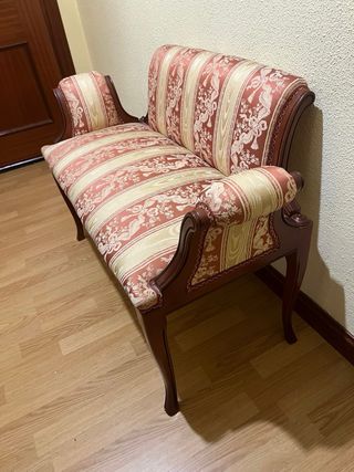 Sofa estilo antiguo