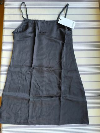 Vestido lencero negro Pull and Bear