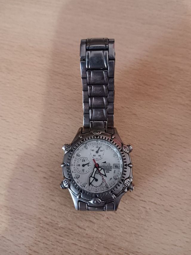 Reloj Lotus Titanium de mujer