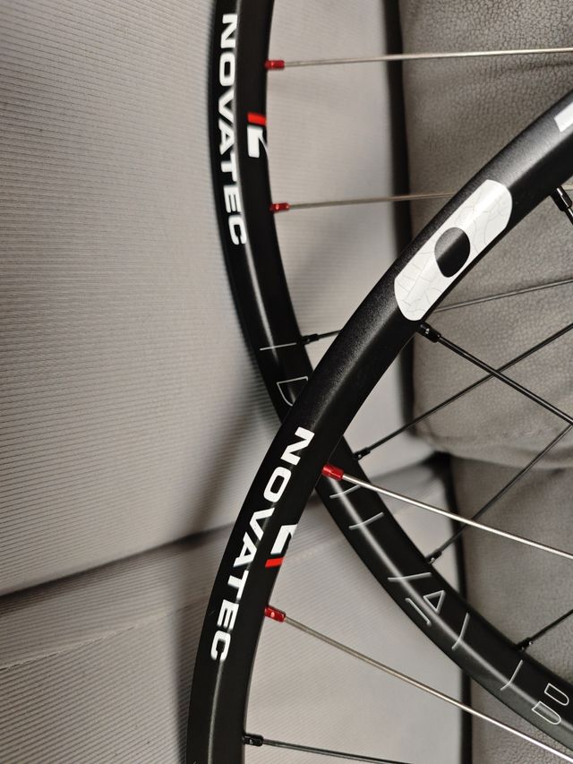 Ruedas 27'5 NOVATEC DIABLO. 11 velocidades (HG)