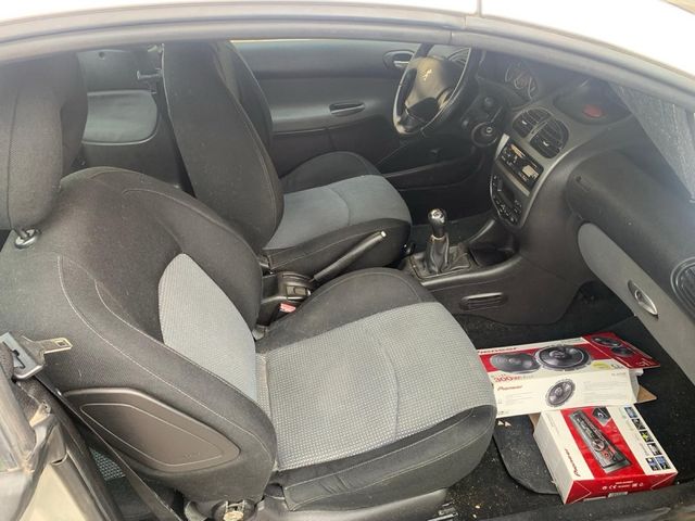 Despiece de peugeot 206 cc