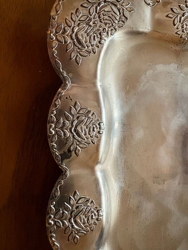 Dos tazas con soporte de plata inglesa/alpaca