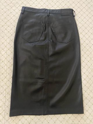 Falda Levis de piel sintética