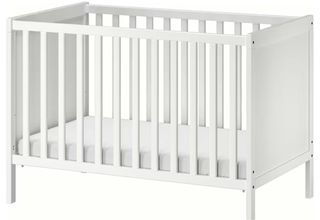 Cuna blanca ikea  bebe con colchon 