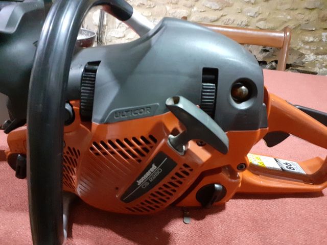 Jonsered  Moto sierra 